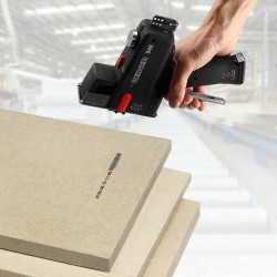 Reiner R940 para marcar sobre todo tipo de materiales